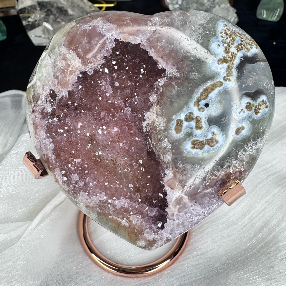 Uruguay Pink Amethyst Agate Druzy Heart ❤️ - Picture 2 of 10